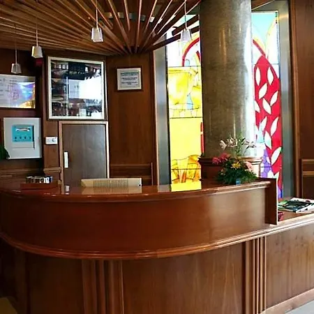 Camino Real Hotel