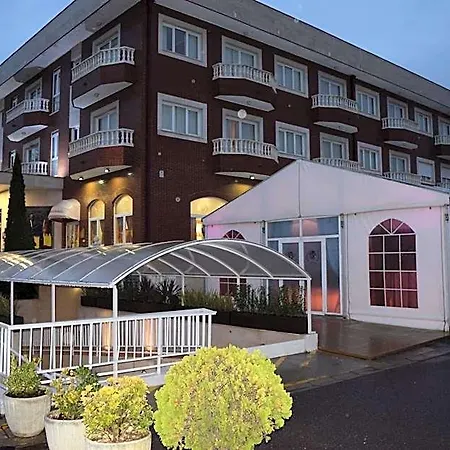 Camino Real Hotel